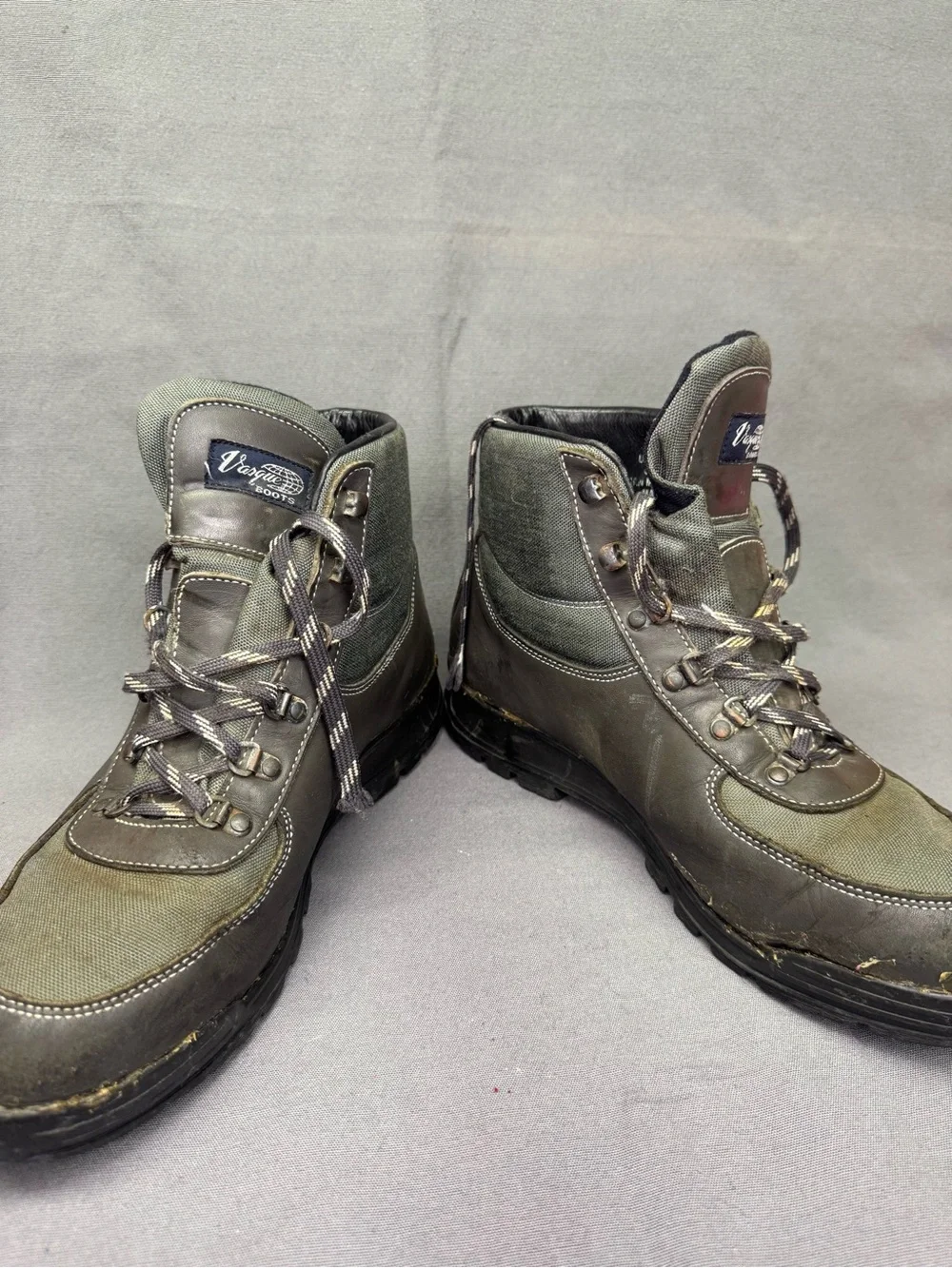 Vasque Skywalk Men's Hiking Boots Size 12 Vintage Made in Italy, Gore-Tex